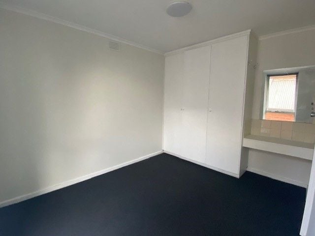 Walking Distance to High Street