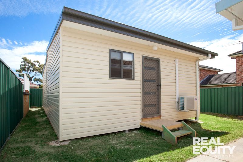 Real Estate For Lease 8A Abingdon Street Chipping Norton , NSW