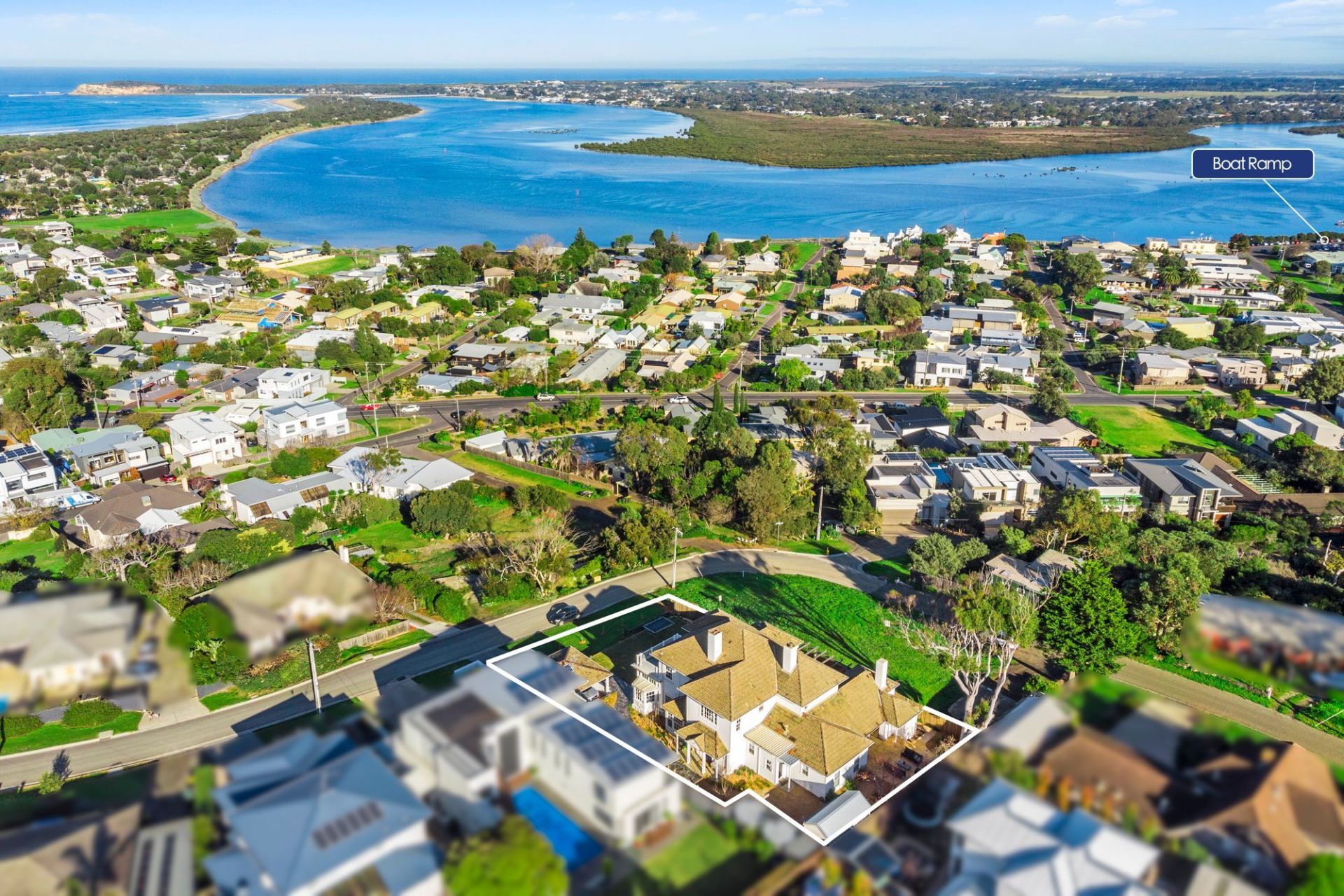 3 The Avenue Ocean Grove VIC, Ocean Grove - Thumbnail 2