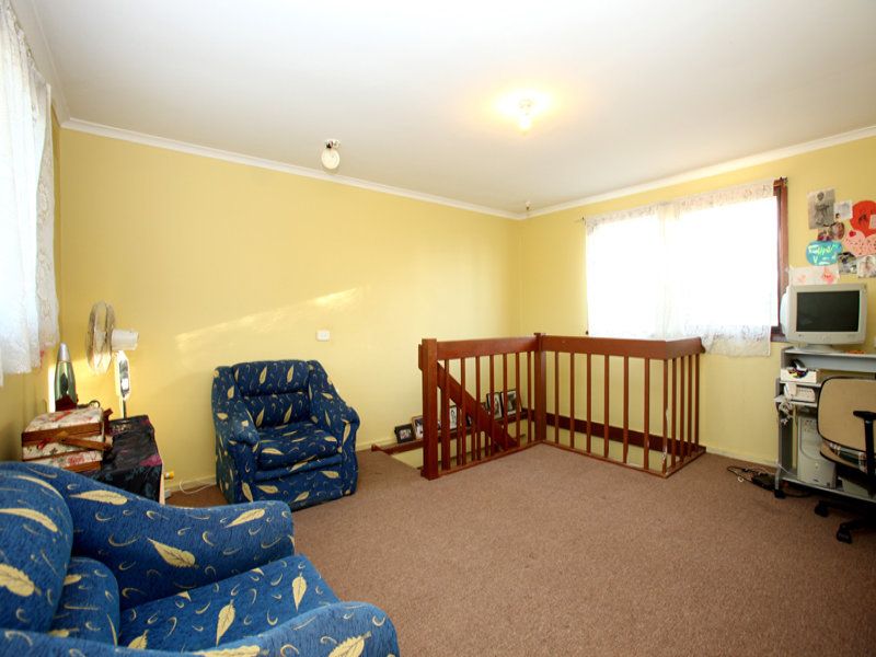 61 Rosebery Street, Altona Meadows - Thumbnail 5
