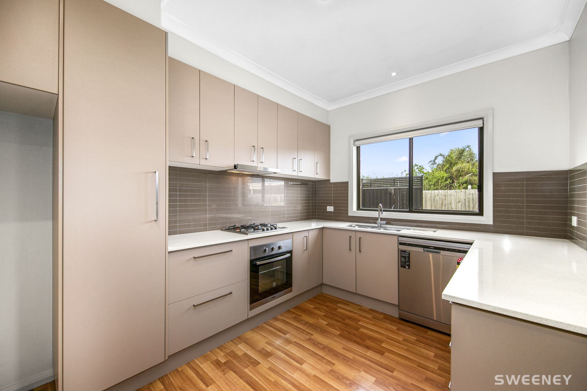 2/295 Blackshaws Road, Altona North - Thumbnail 3