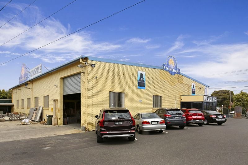 310 Mahoneys Road, Thomastown