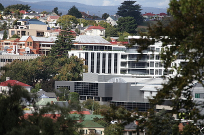 FULLY FURNISHED SELF CONTAINED APARTMENT-3/6 OR 12 MONTH LEASE 