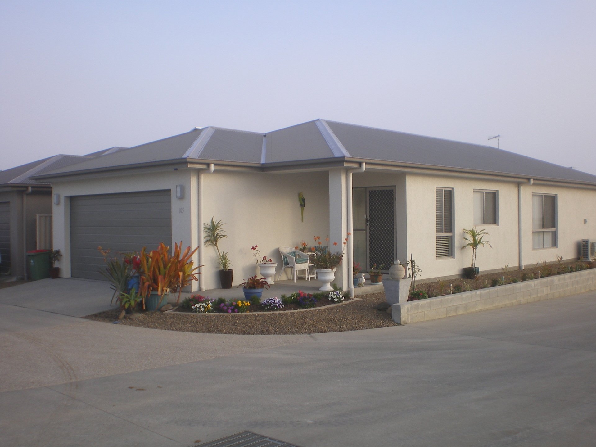 105/42 Quinzeh Creek Road, LOGAN VILLAGE, QLD, 4207 Villa buyMyplace