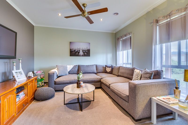 90 Halletts Way, Bacchus Marsh - Thumbnail 3