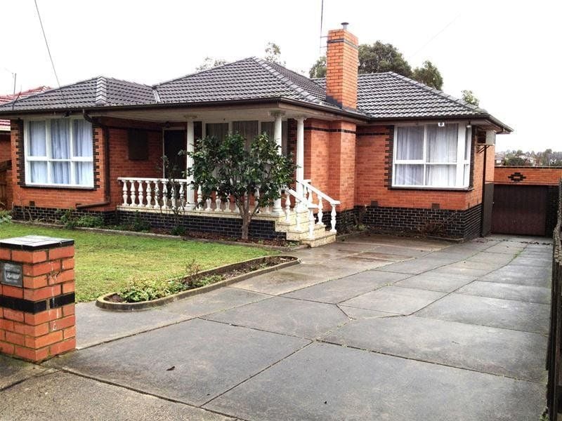 70 The Fairway, Kingsbury