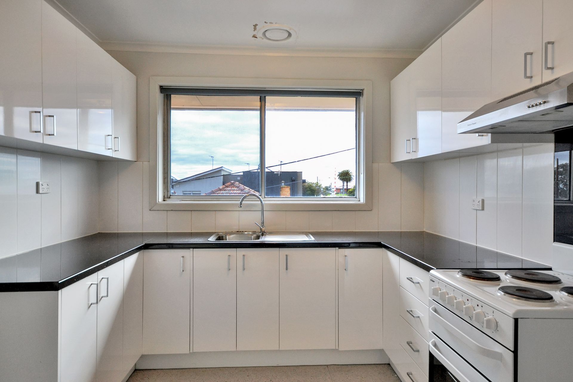 UPDATED EXCELLENCE IN A SUPERB LOCATION