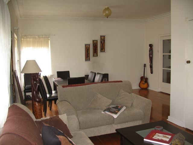Perfect Location! 2 Bedroom in heart of Ivanhoe