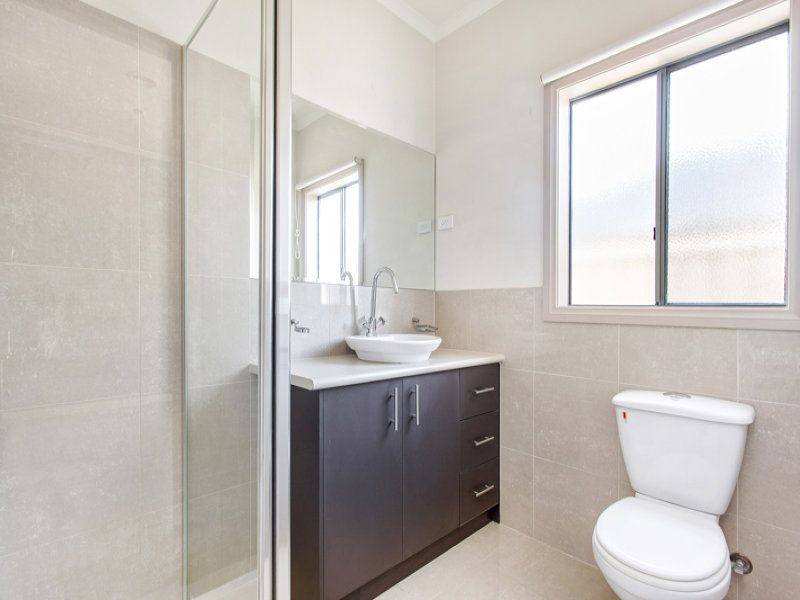 12 Palmer Avenue, Point Cook - Thumbnail 8