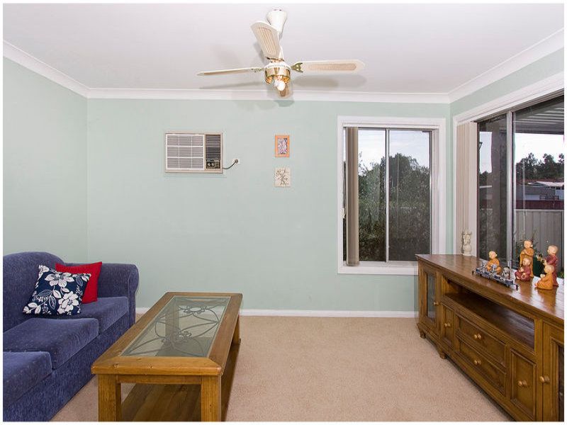 27 Tyne Crescent, North Richmond - Thumbnail 3