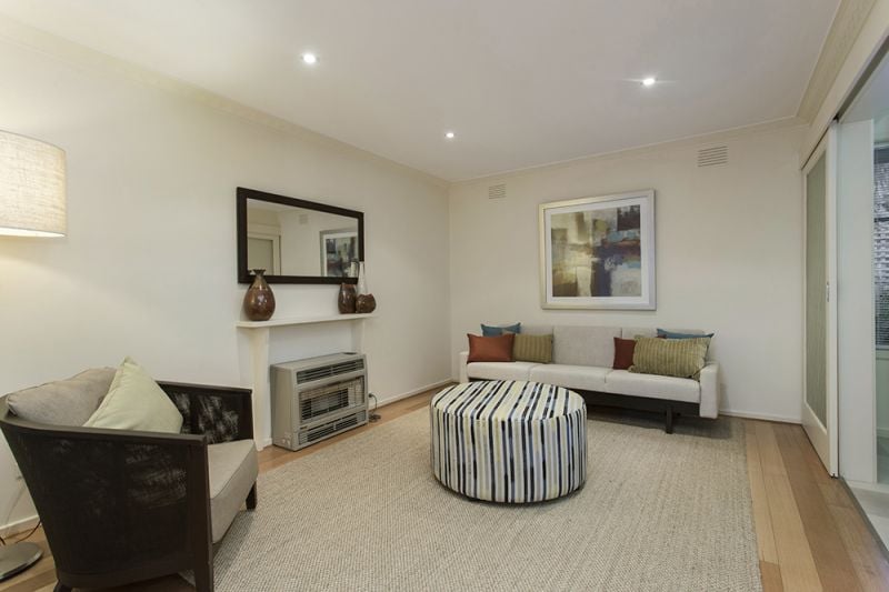 4/5 Middlesex Road, Surrey Hills - Thumbnail 2
