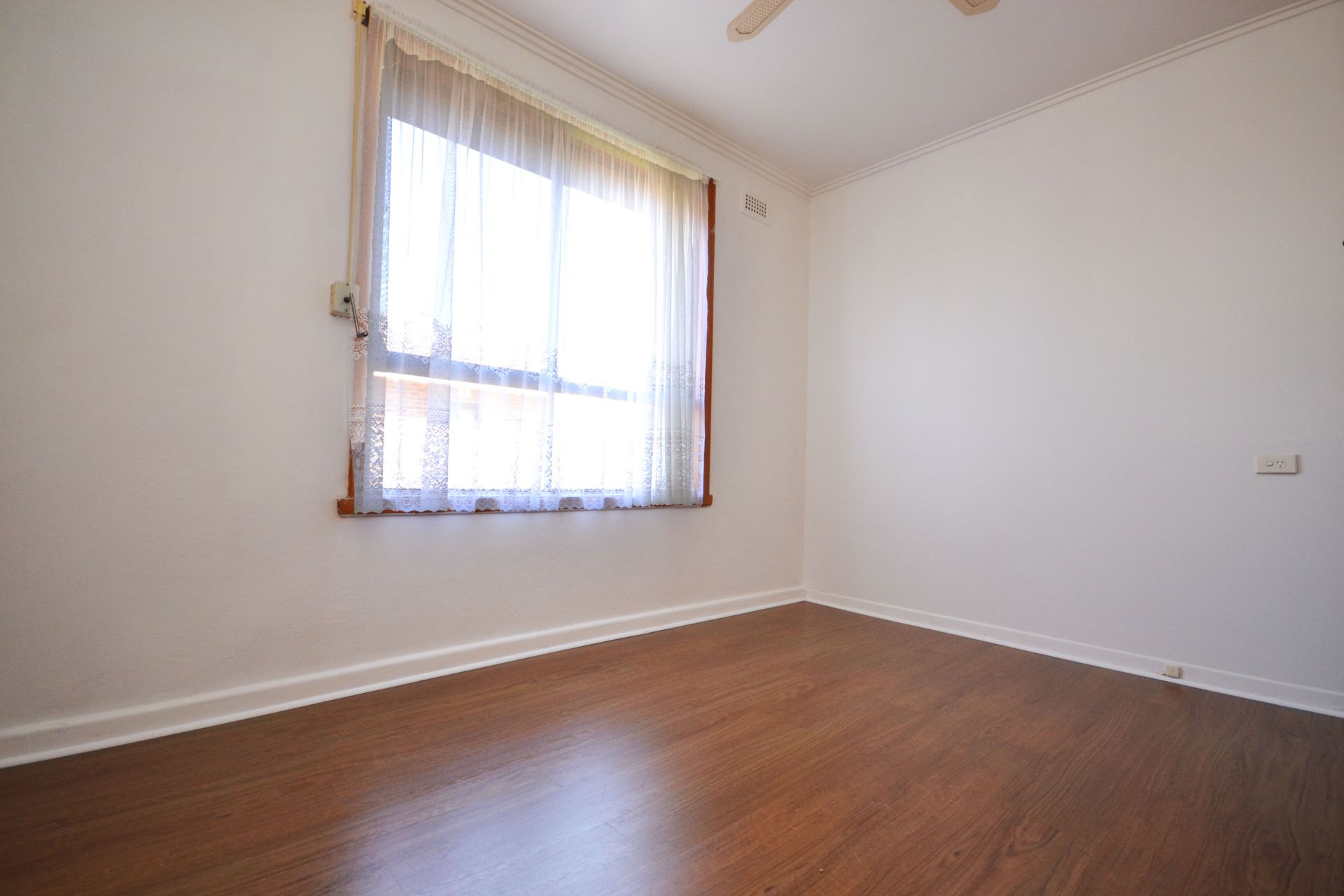 WELL PRESENTED & IN AN IDEAL LOCATION