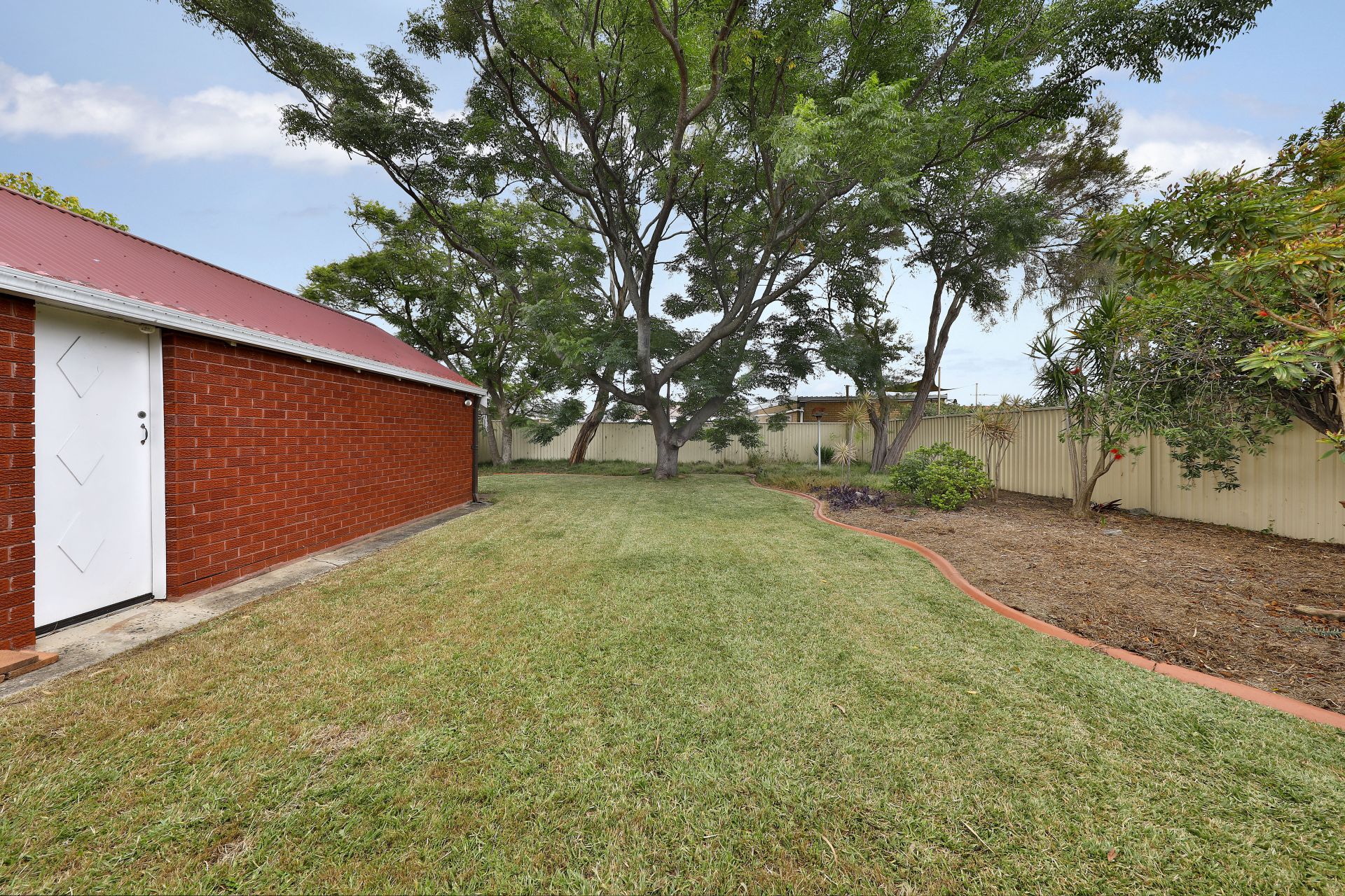 21 Renown Avenue, Miranda, Miranda - Thumbnail 6