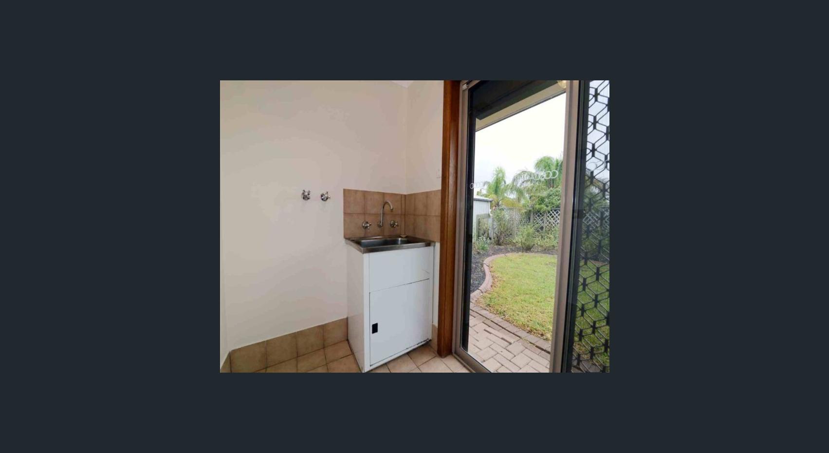 35 Banks Road  Woodcroft 5162