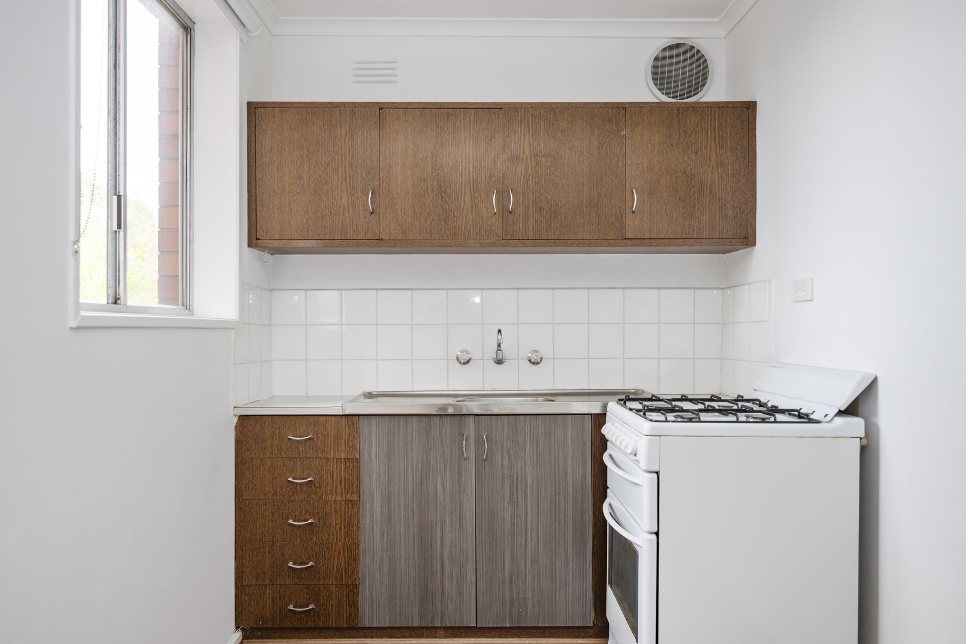 Perfectly Positioned, One Bedroom Apartment