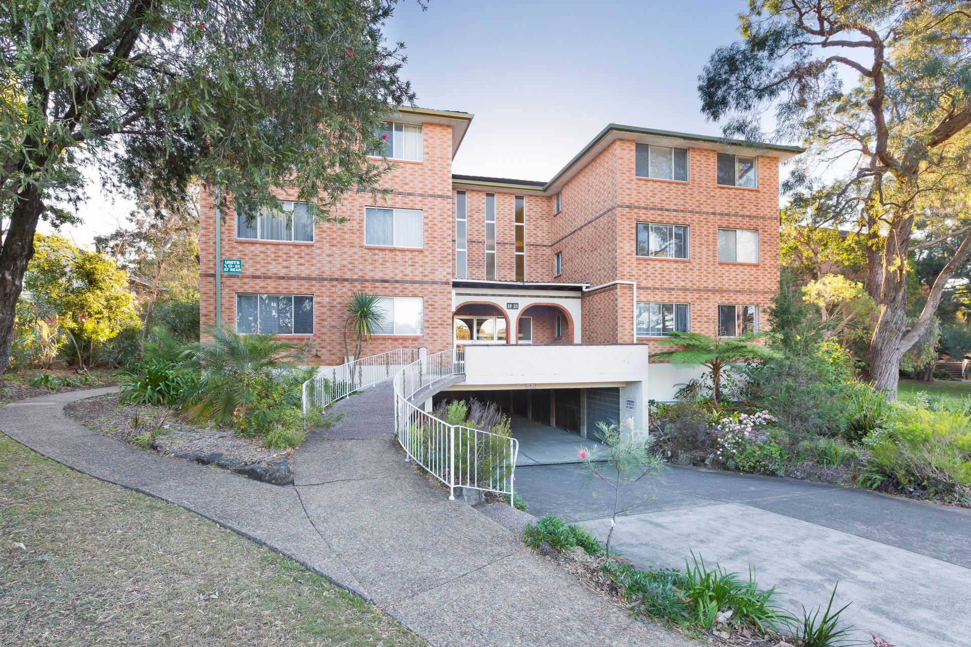 1/19-21 Miranda Road, Miranda, Miranda - Thumbnail 2