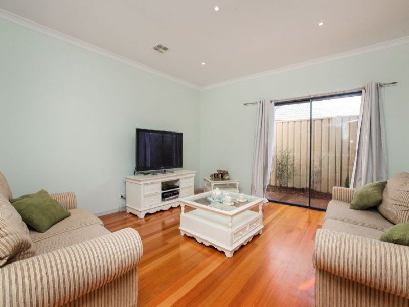 4 Vancluse Lane, Caroline Springs - Thumbnail 6