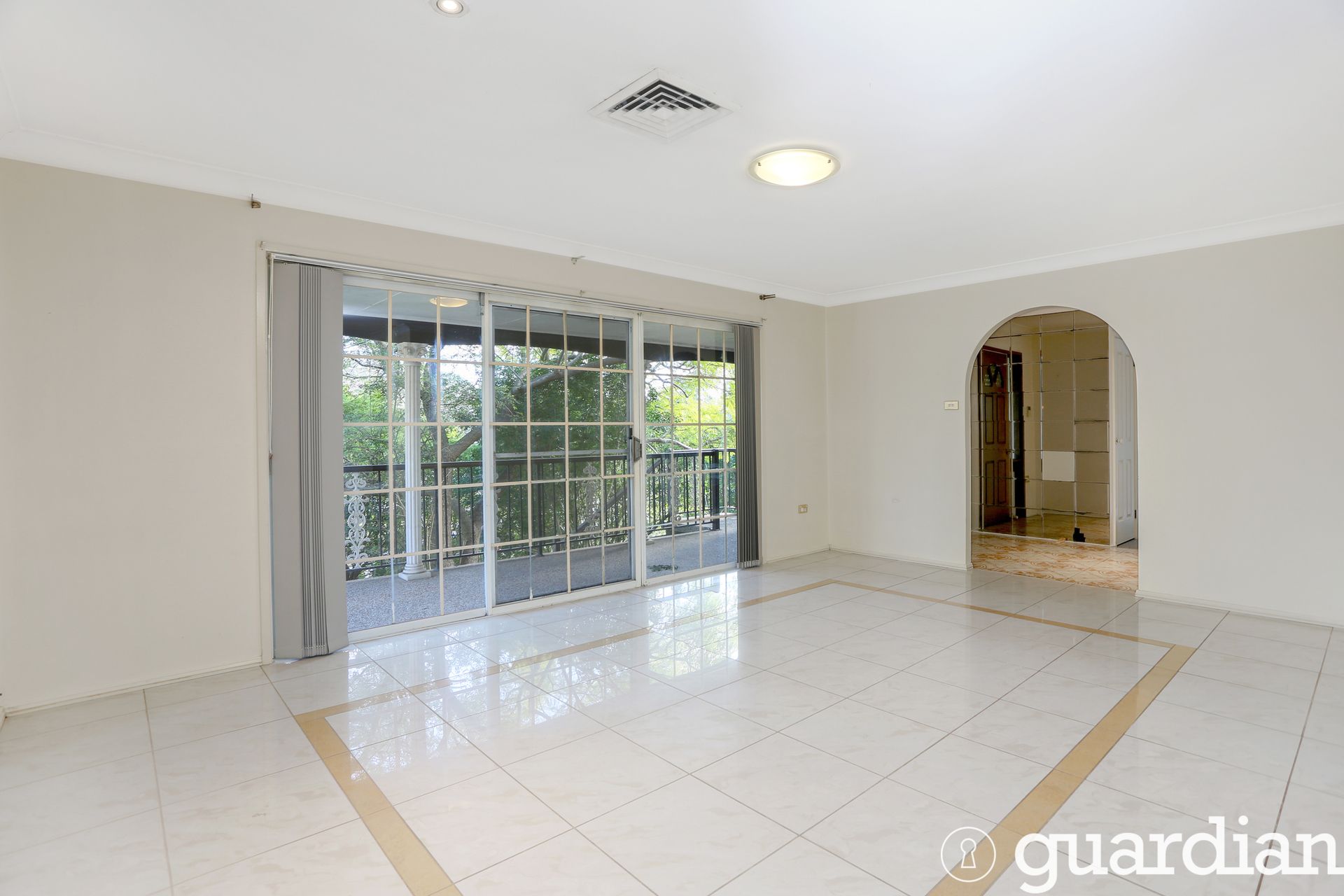 39 Ashford Avenue Castle Hill NSW, Castle Hill - Thumbnail 3