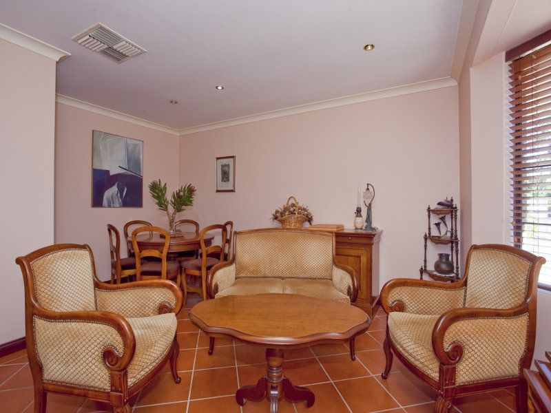 4 Morse Place MORLEY WA, Morley - Thumbnail 4