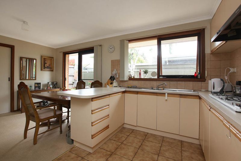 2/229 Queen Street, Altona - Thumbnail 5