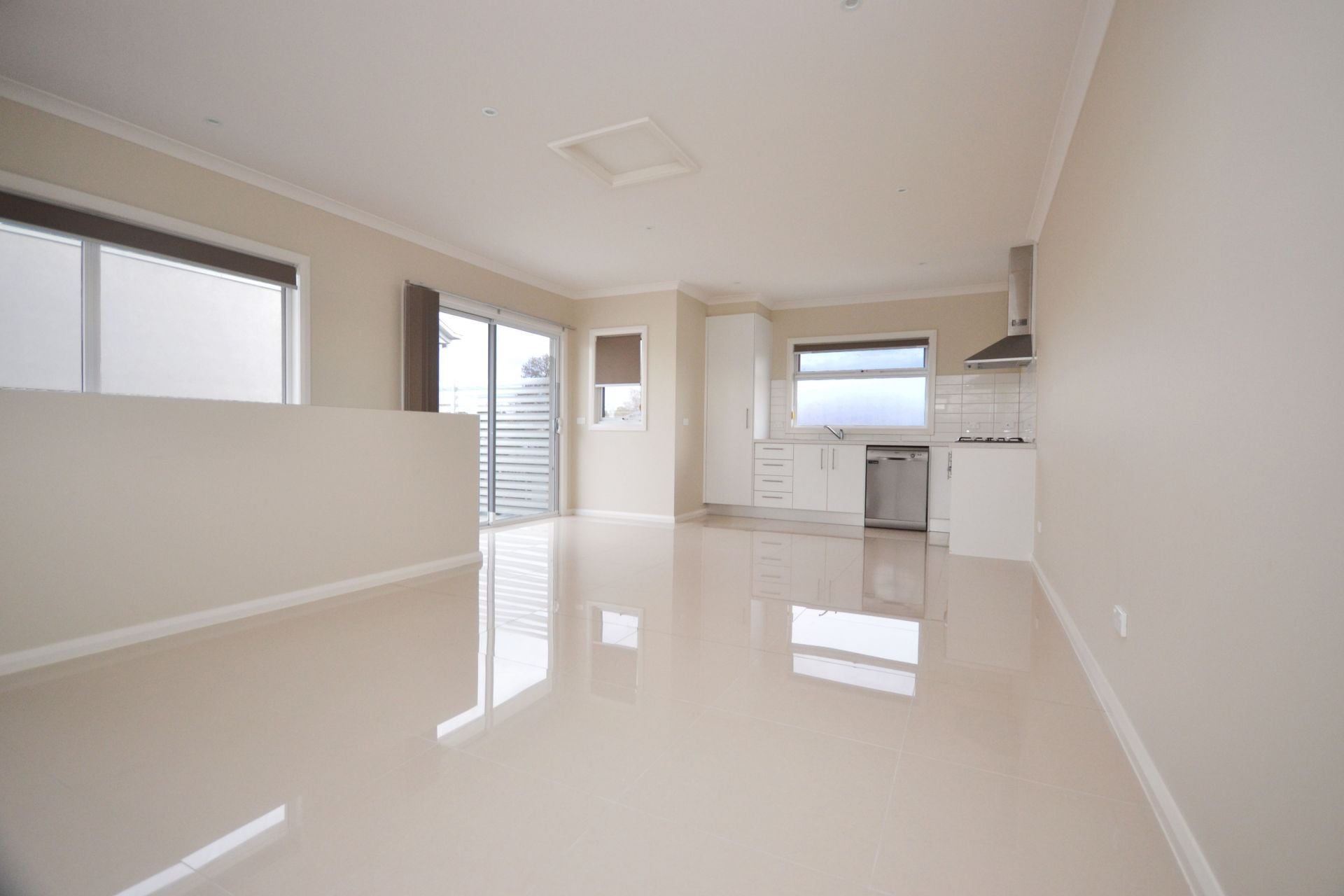 LOOKING FOR MODERN SOPHISTICATION? YOUR SEARCH IS OVER!