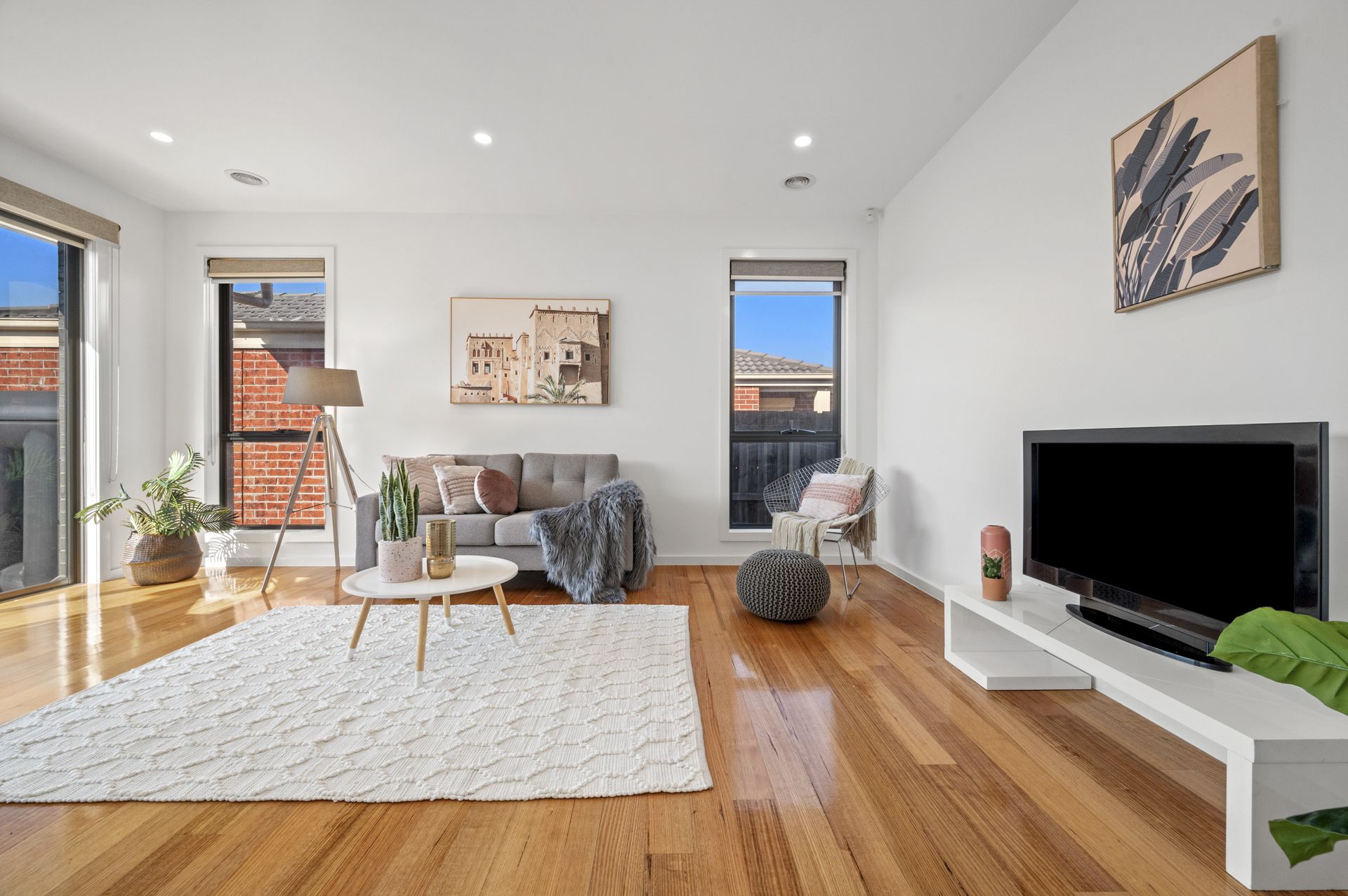 Perfectly Located Modern Unit
