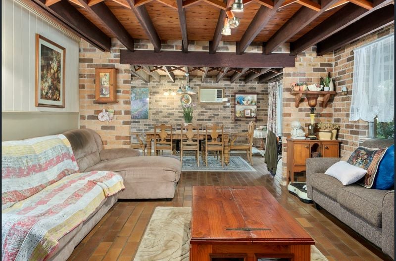 162 Glenidol Road, Oakville