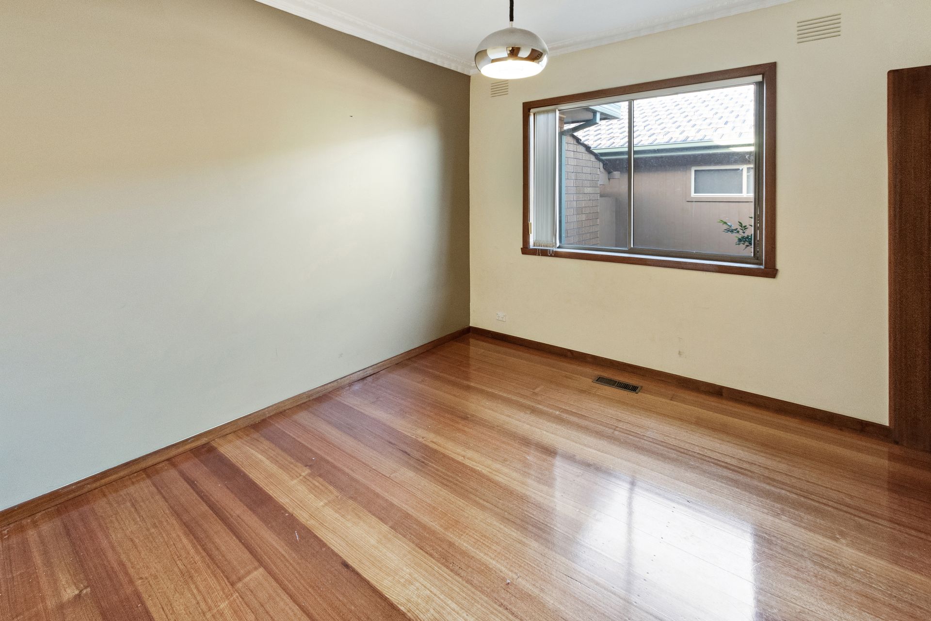 SPACIOUS FAMILY HOME!