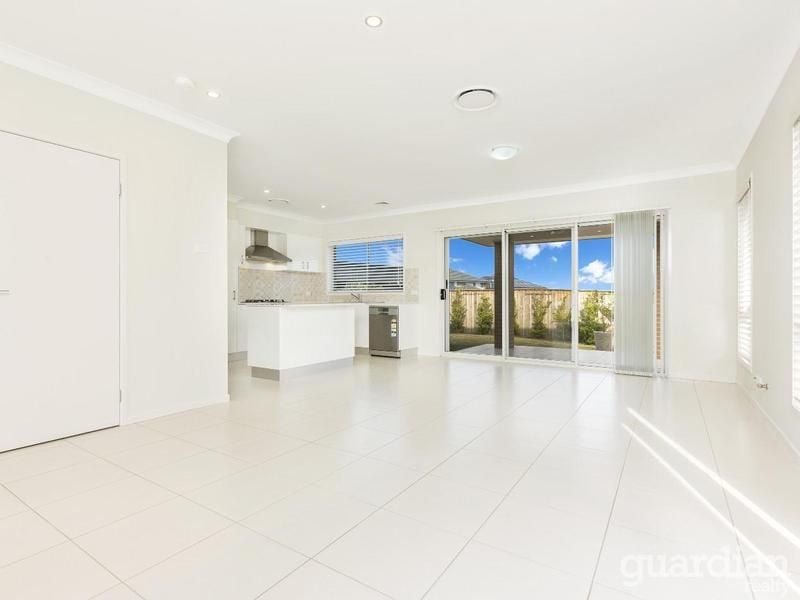 4 Deepwater Circuit KELLYVILLE NSW, North Kellyville - Thumbnail 5