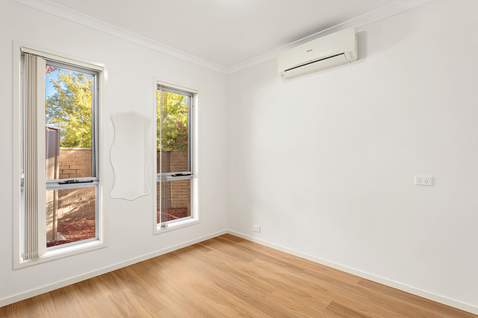 Real Estate For Lease 1/36 John Holt Street Macgregor , ACT