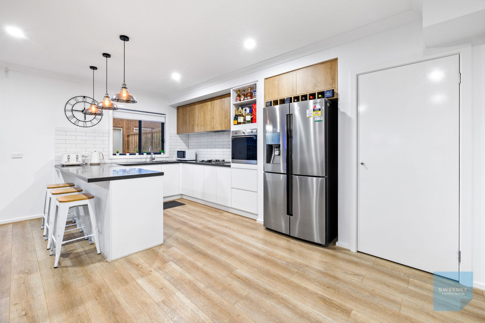 64 Mamic Boulevard, Fraser Rise - Thumbnail 5