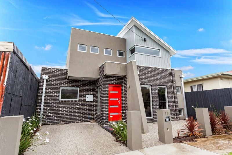 16 Wolverhampton Street, Footscray - Thumbnail 2