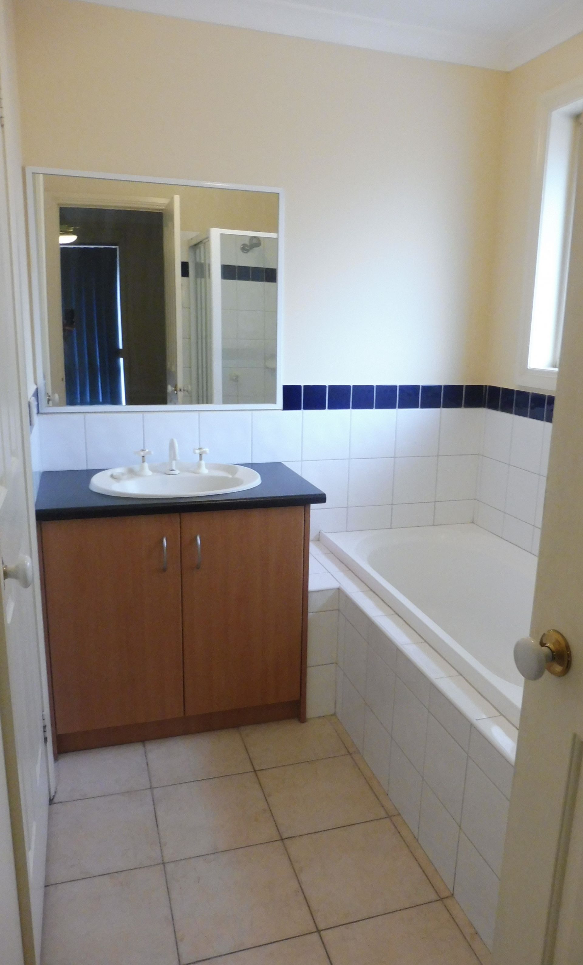 SPACIOUS 2 BEDROOM UNIT