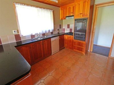 16 Winifred Avenue, ACACIA HILLS, Acacia Hills - Thumbnail 6