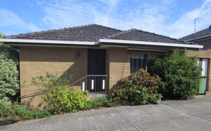 1/54-56 St Vigeons Road, Reservoir