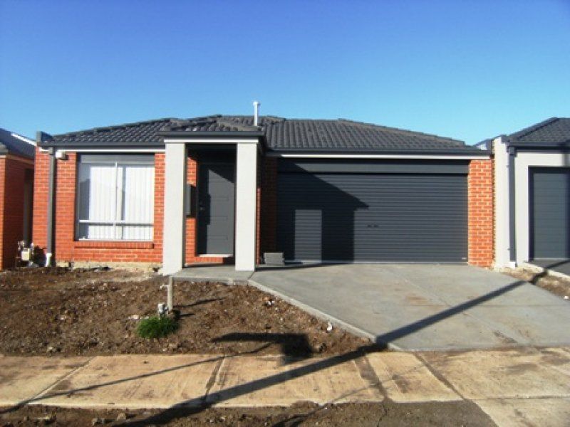 9 Hatfield Place, Deer Park - Thumbnail 2