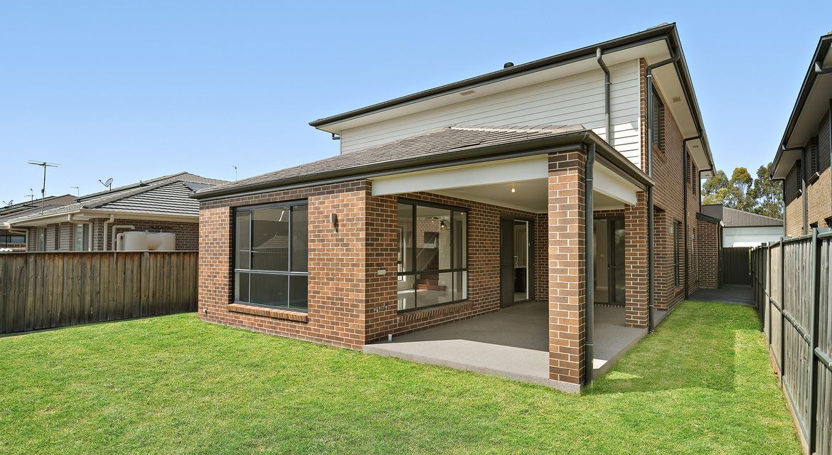 Colebee 44 Coronato Parade