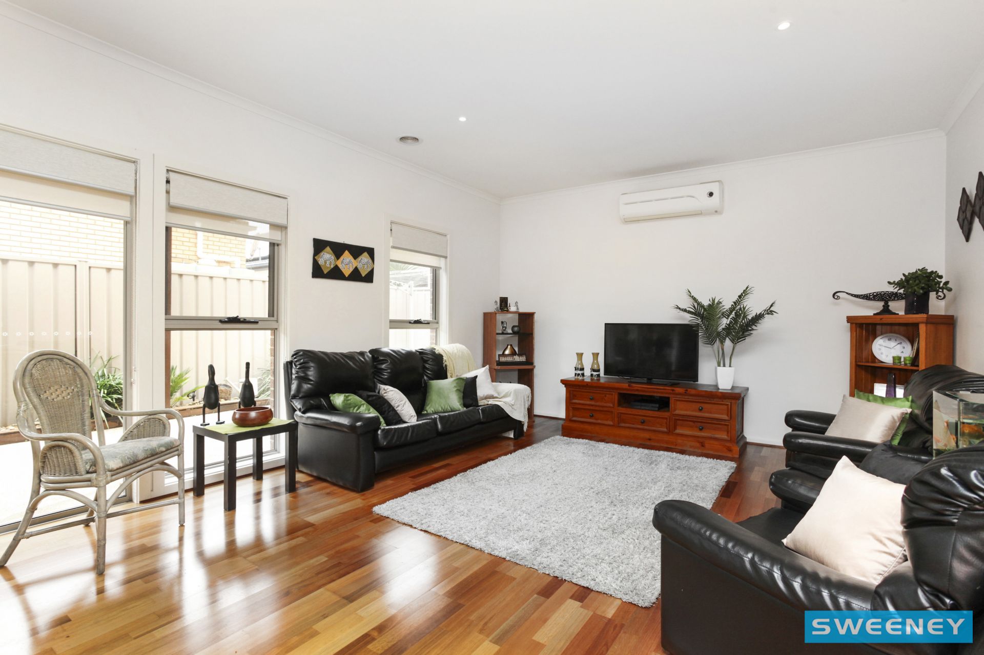 42 Mount Way, Caroline Springs - Thumbnail 5