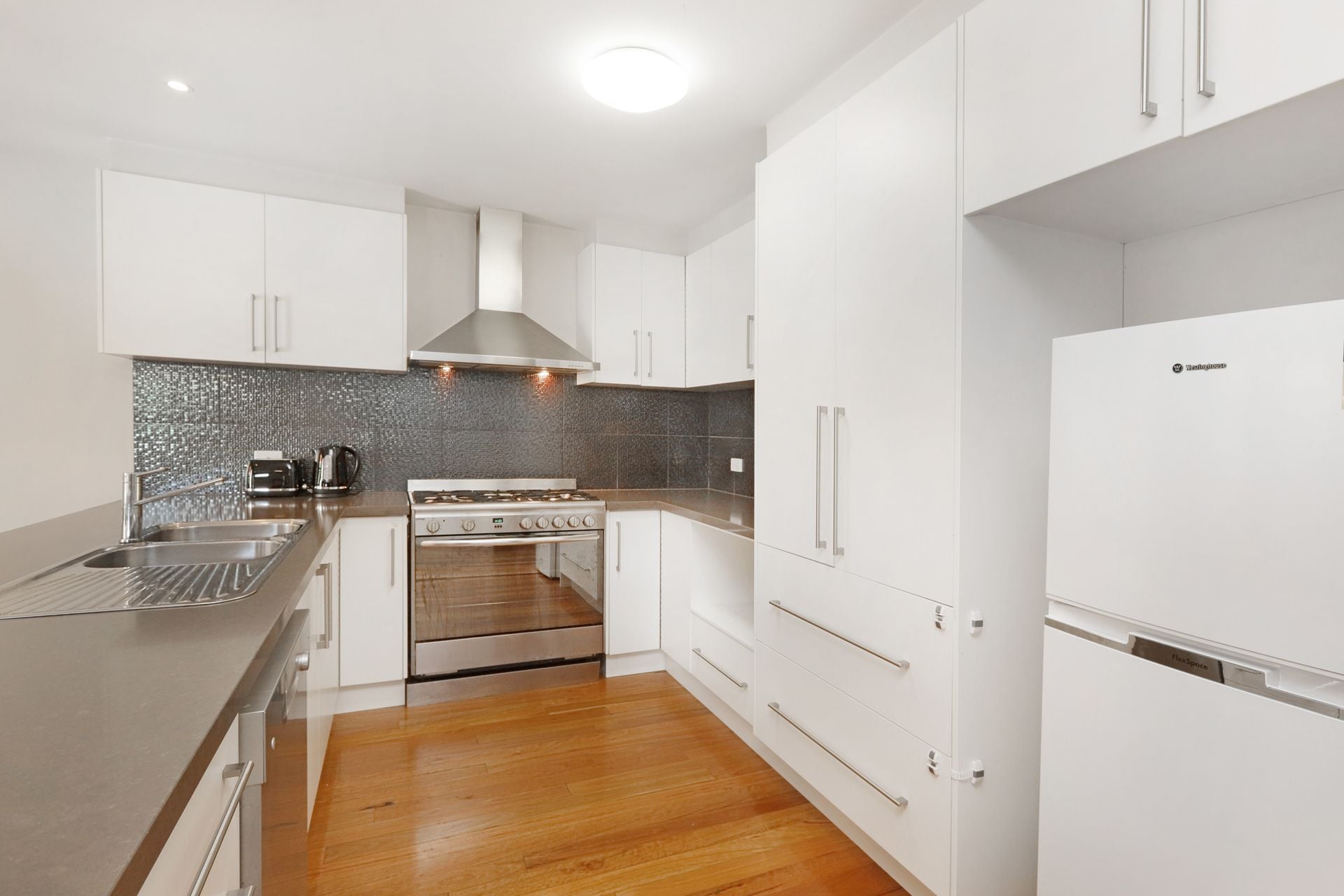 31 Blackwood Street Yarraville VIC, Yarraville - Thumbnail 5