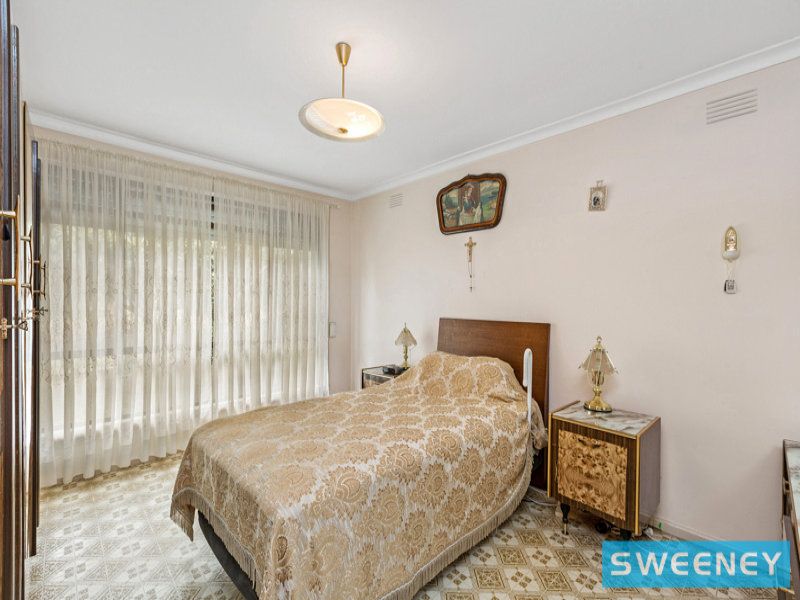 15 Ronald Avenue, Altona North - Thumbnail 8