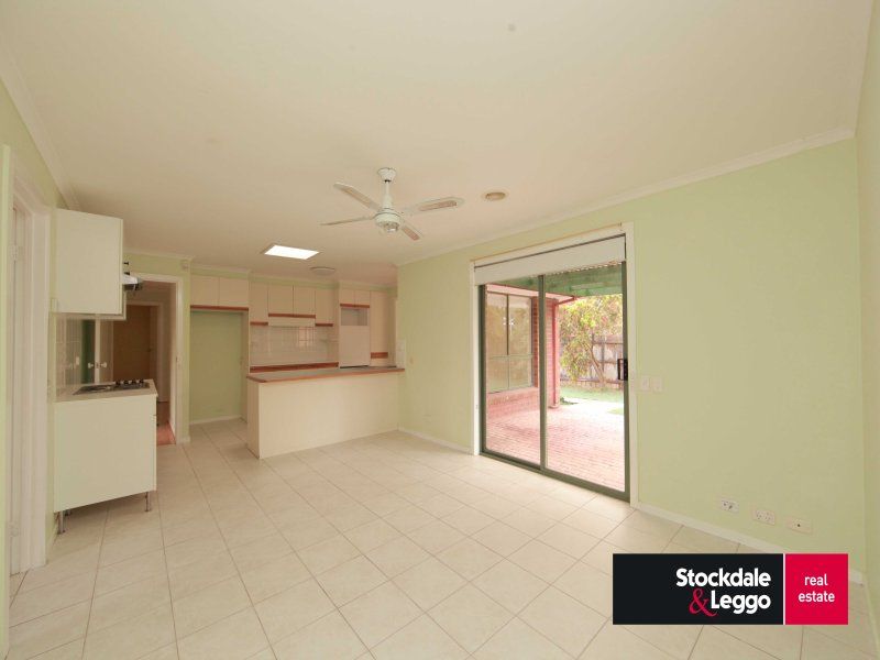 9 Cawley Court MILL PARK, 9 Cawley Court Mill Park - Thumbnail 5