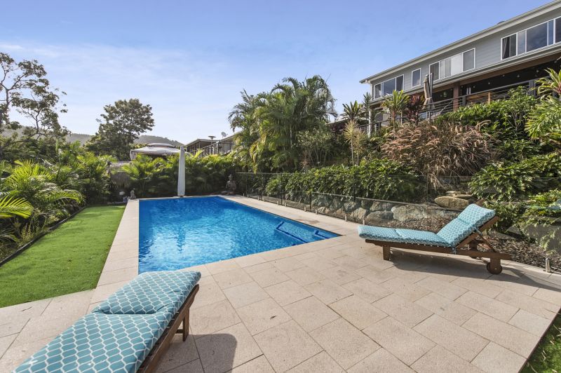 Coomera Realty Real Estate For Sale 10 Macklin Court Upper