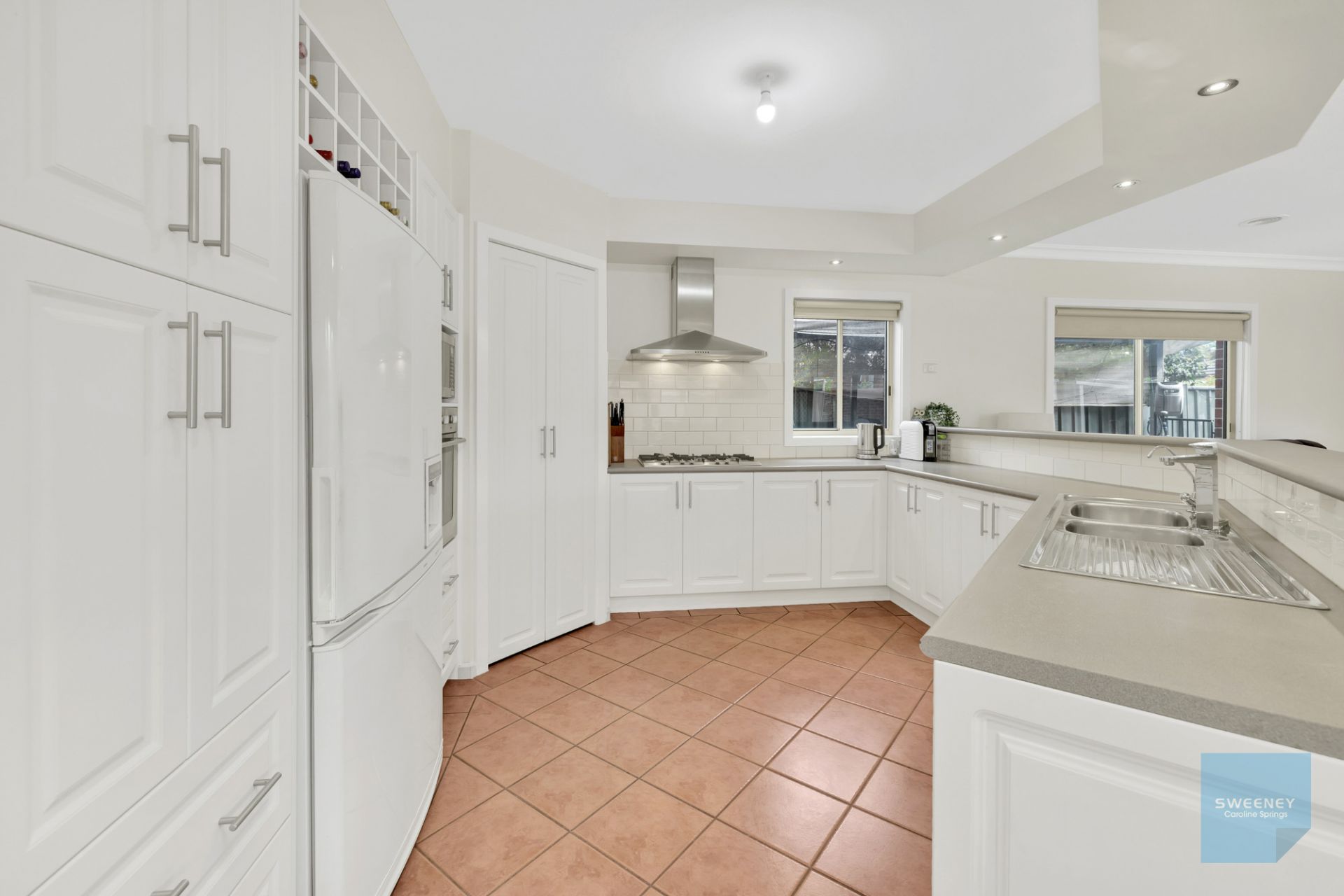 16 Windsor Gardens, Caroline Springs - Thumbnail 4
