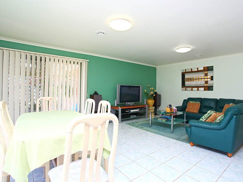44 Northampton Crescent, Caroline Springs - Thumbnail 4