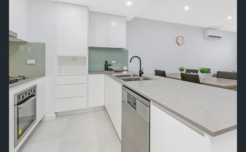 8/6 Raymond Lane, Parramatta