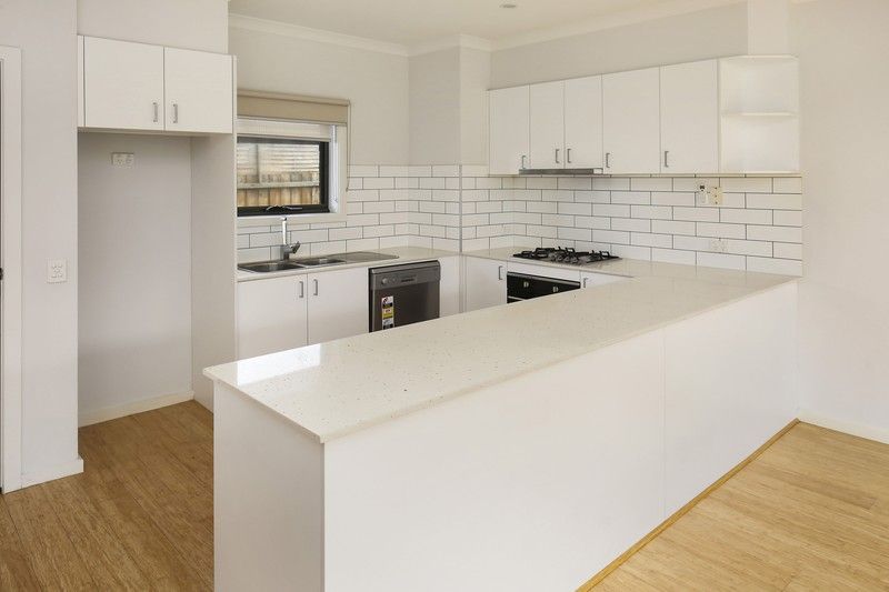 2/40 Elsey Road, Reservoir