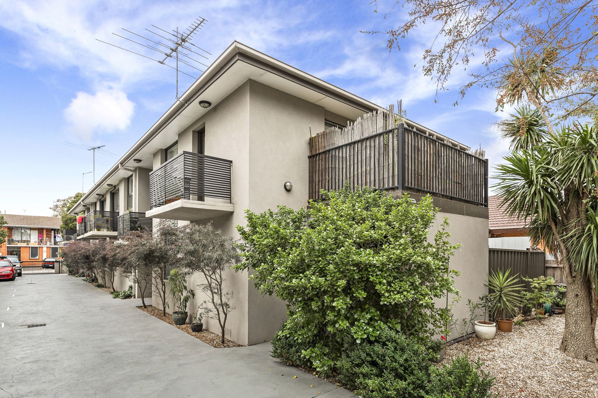 6/114 Commercial Road, Footscray - Thumbnail 2