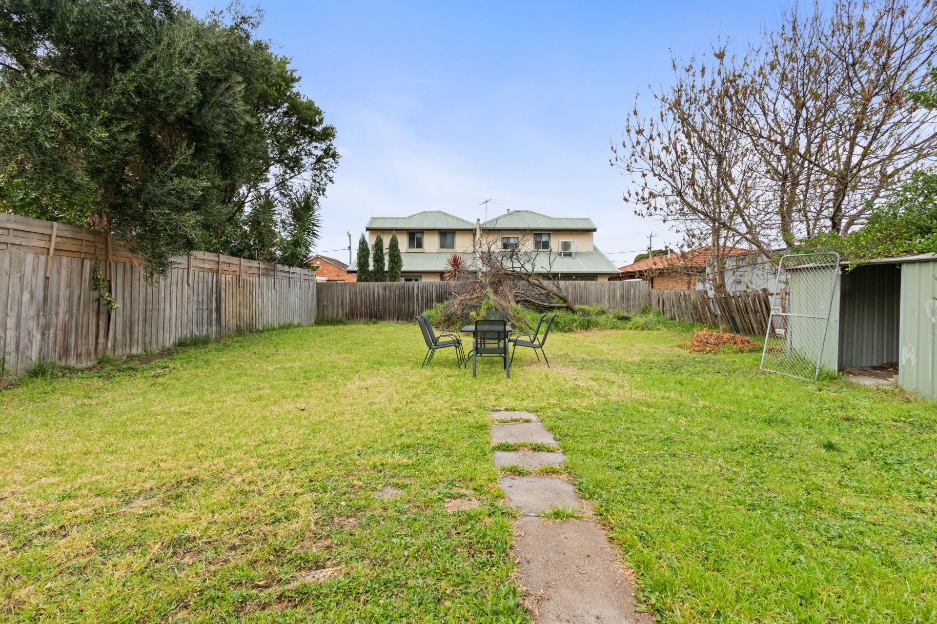 SHORT TERM LEASE AVAILABLE FOR CHEAP!