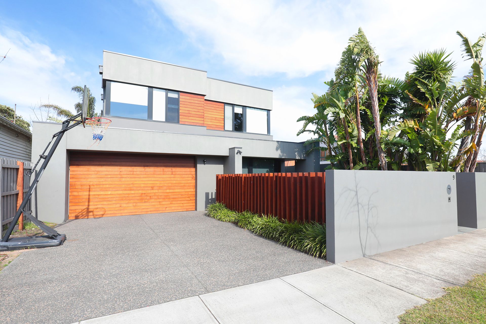 9 Tantram Avenue, St Kilda East - Thumbnail 2