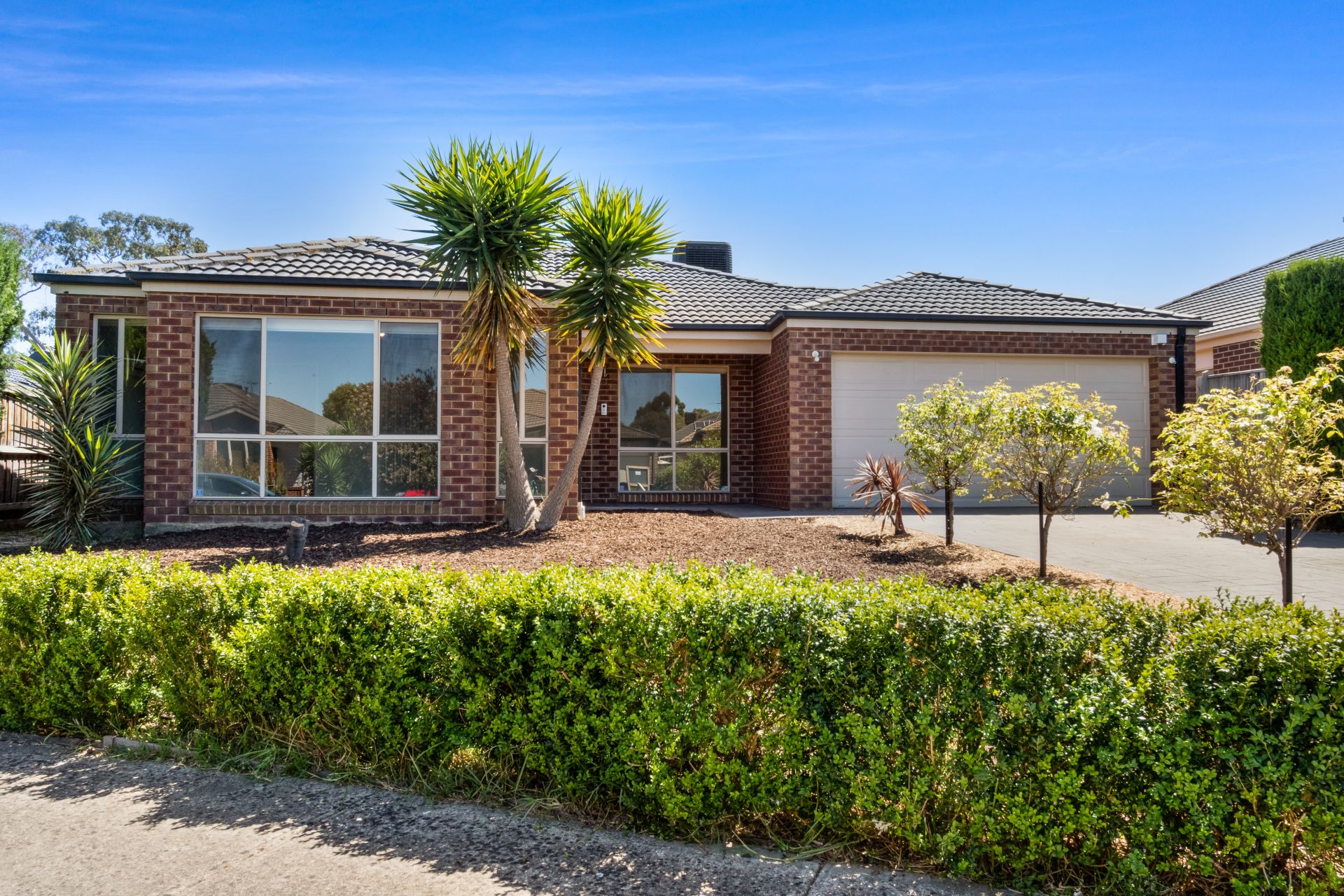 FABULOUS FOUR BEDROOM FAMILY HOME